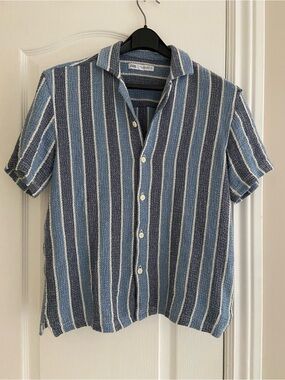 Zara Blue Striped Short-Sleeve Button-Up Shirt